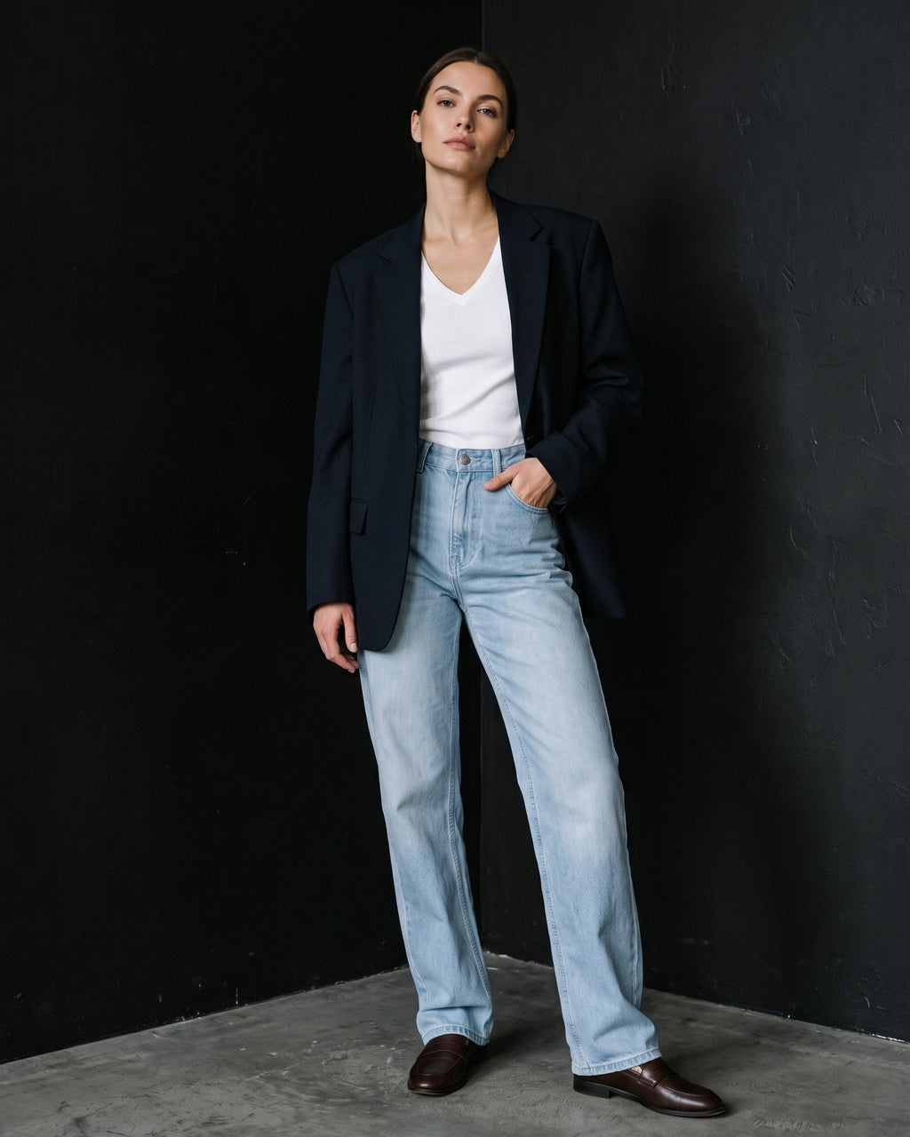 Ice Wash Straight-Leg Jeans – Light Blue