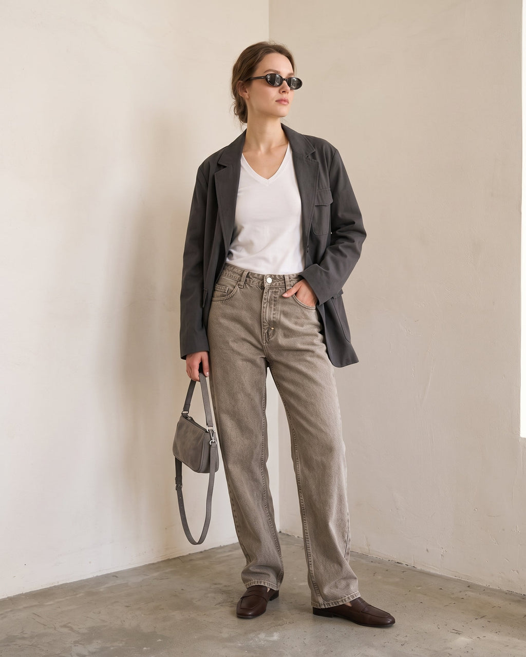 Vintage Wash Straight-Leg Jeans – Mocha