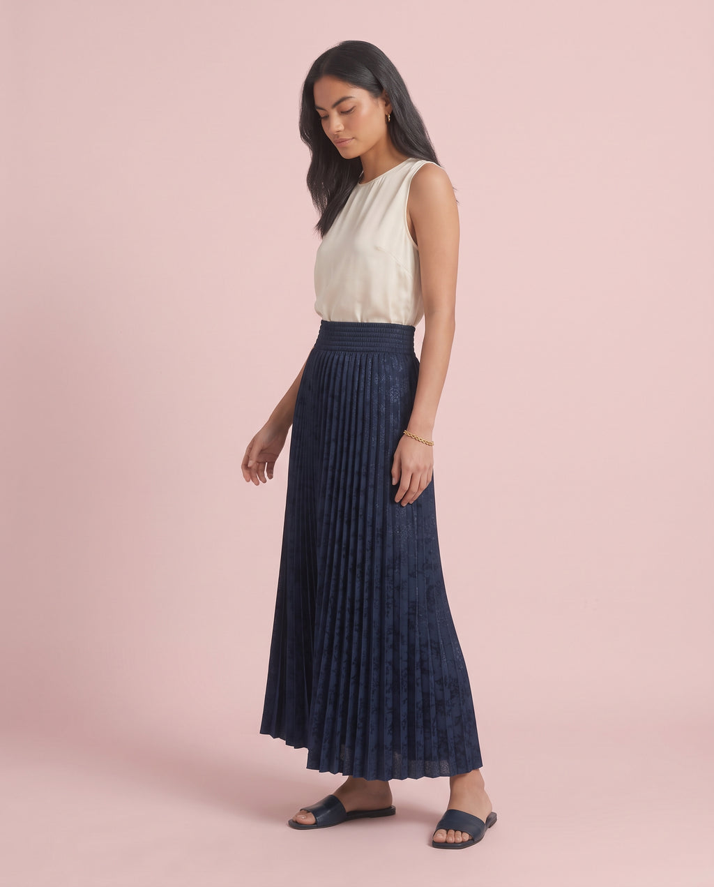 Jacquard_Pleated Maxi Skirt (Navy blue)